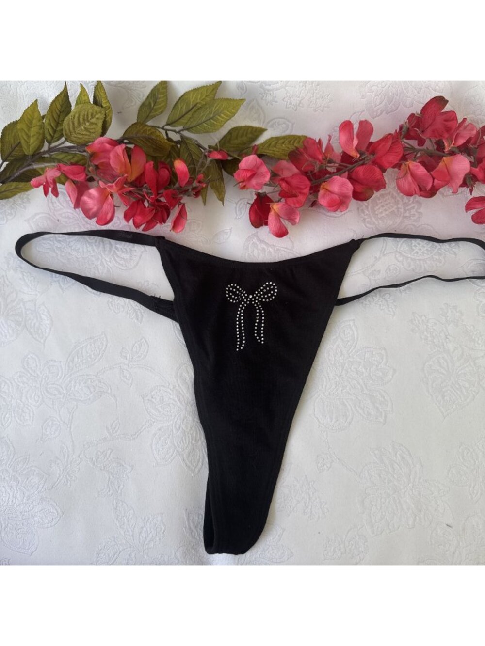 VICTORIA'S SECRET XL BLACK RHINESTONE BLING BOW STRAPPY STRING THONG PANTIES NWT